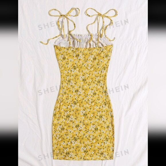 WYWH Frilled Strap Tie Front Ditsy Floral Dress - Picture 3 of 3